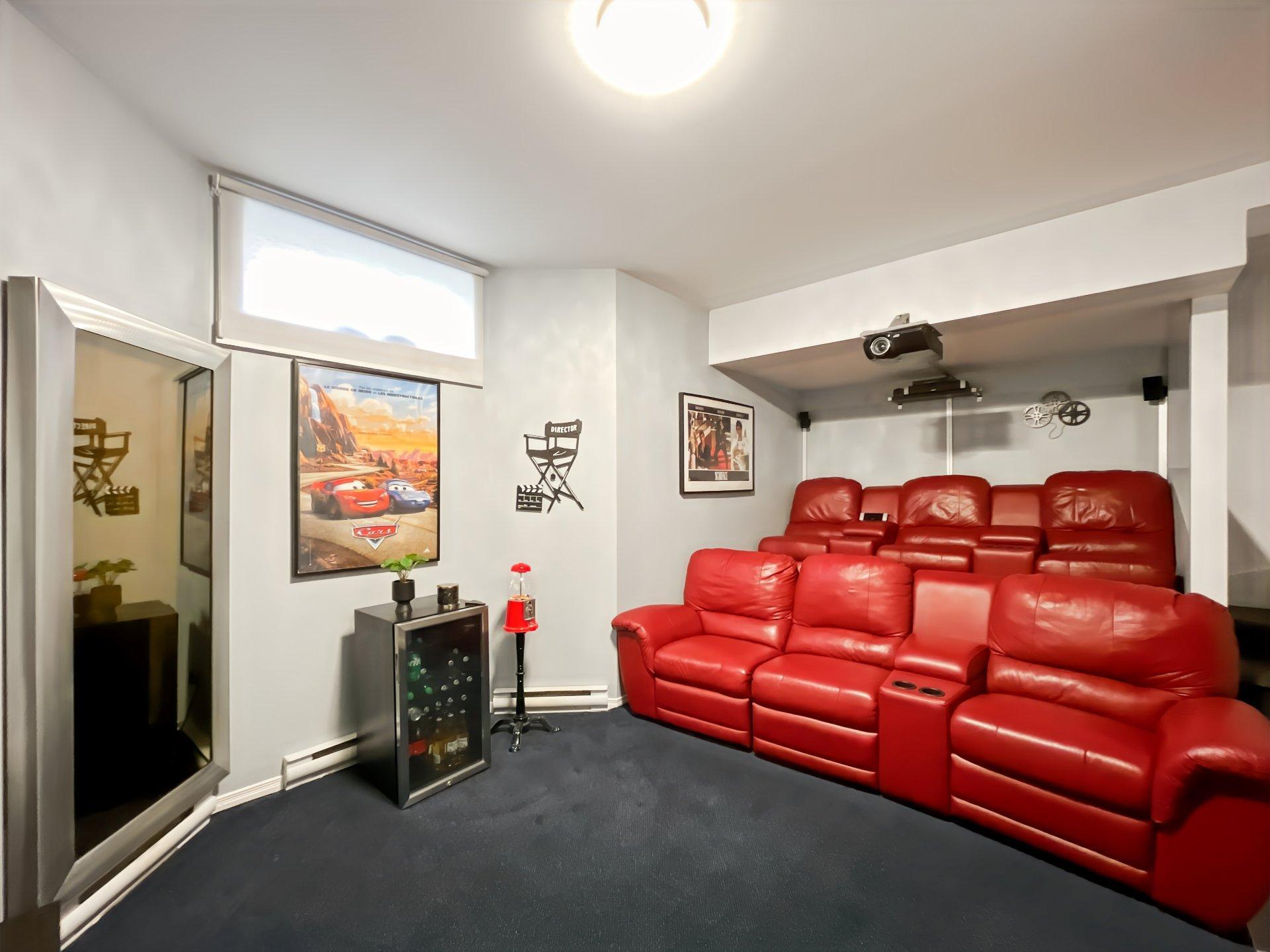 









2654


Av. Ernest-Hemingway

,
Montréal (Saint-Laurent),




QC
H4R3E7

