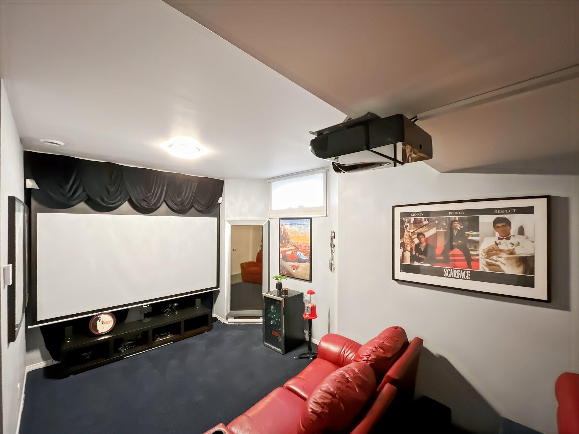 









2654


Av. Ernest-Hemingway

,
Montréal (Saint-Laurent),




QC
H4R3E7

