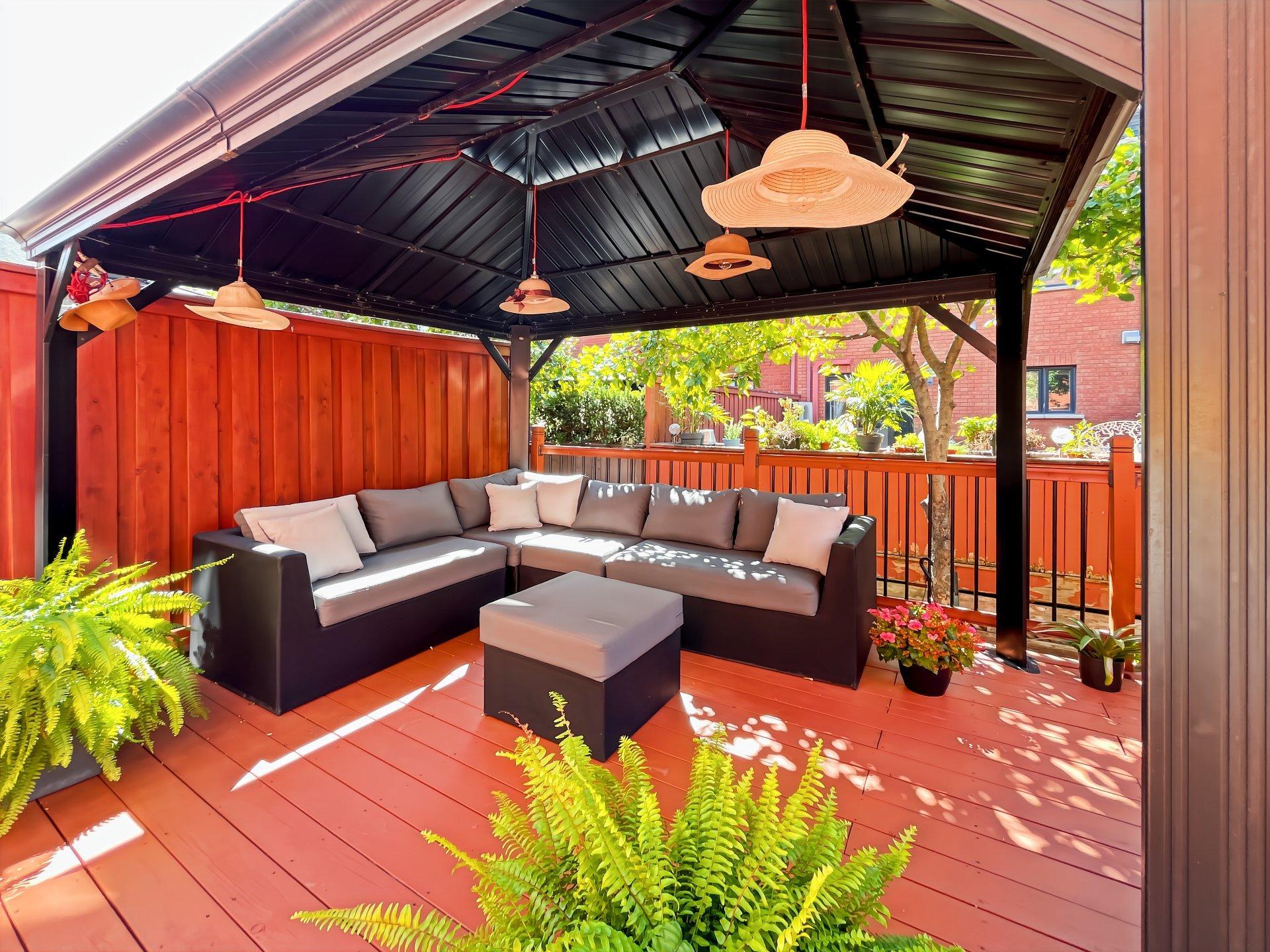 









2654


Av. Ernest-Hemingway

,
Montréal (Saint-Laurent),




QC
H4R3E7

