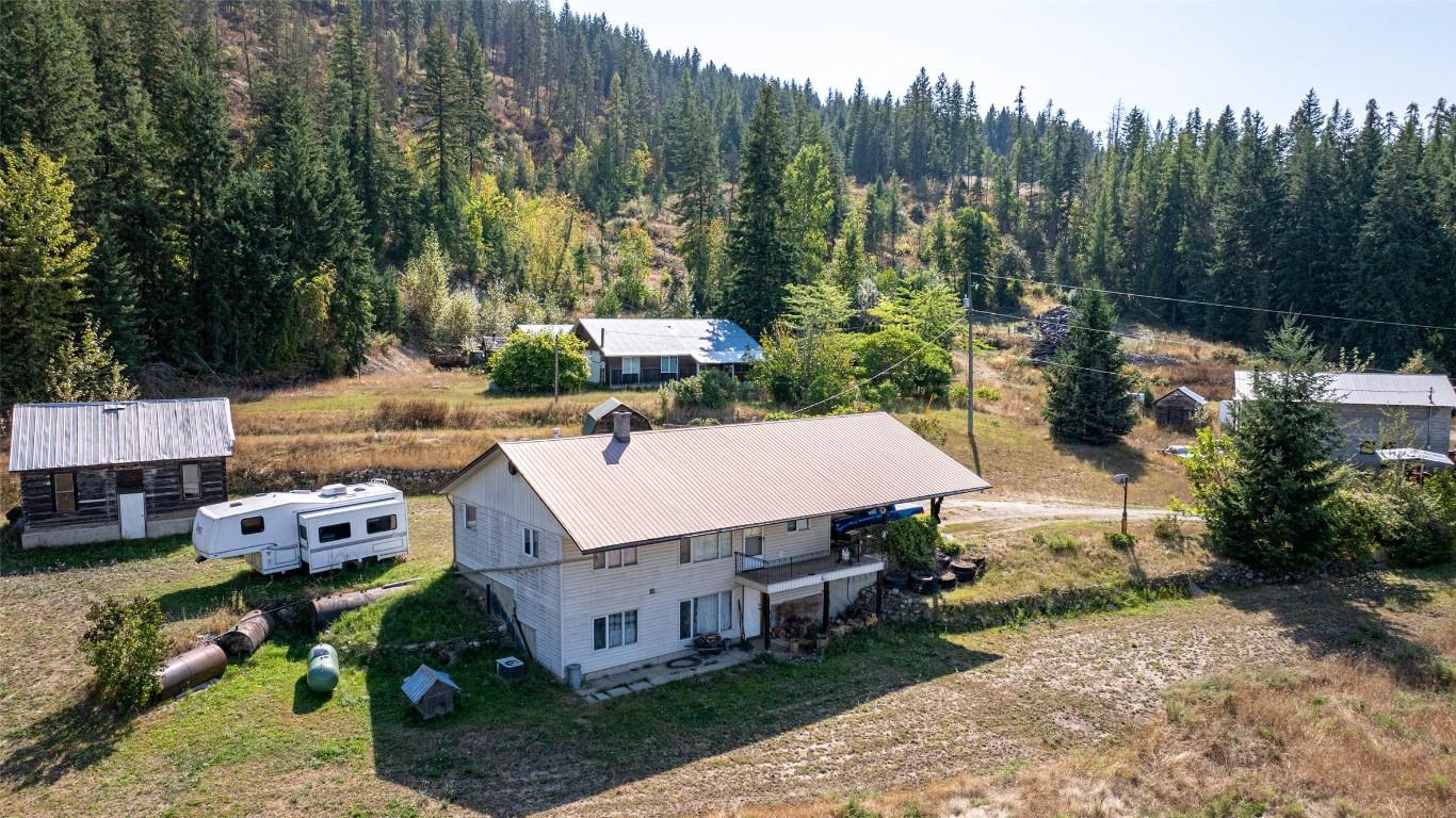 









4596


Back Enderby

Road,
Spallumcheen,




BC
V0E 1B8

