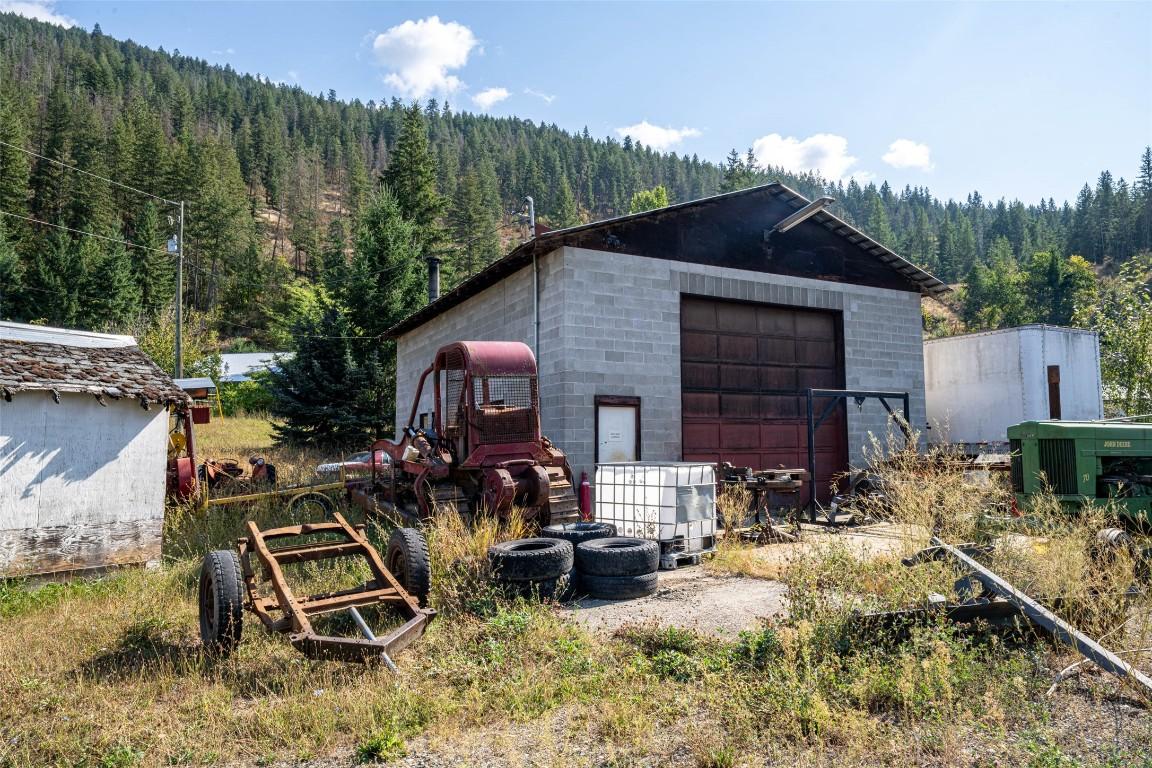 









4596


Back Enderby

Road,
Spallumcheen,




BC
V0E 1B8

