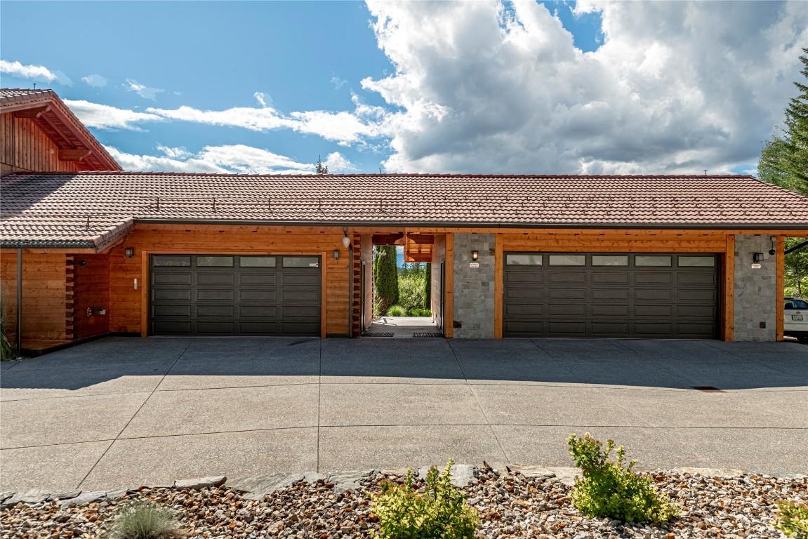 









8100, 8104


Silver Star

Road,
Vernon,




BC
V1B 3N1

