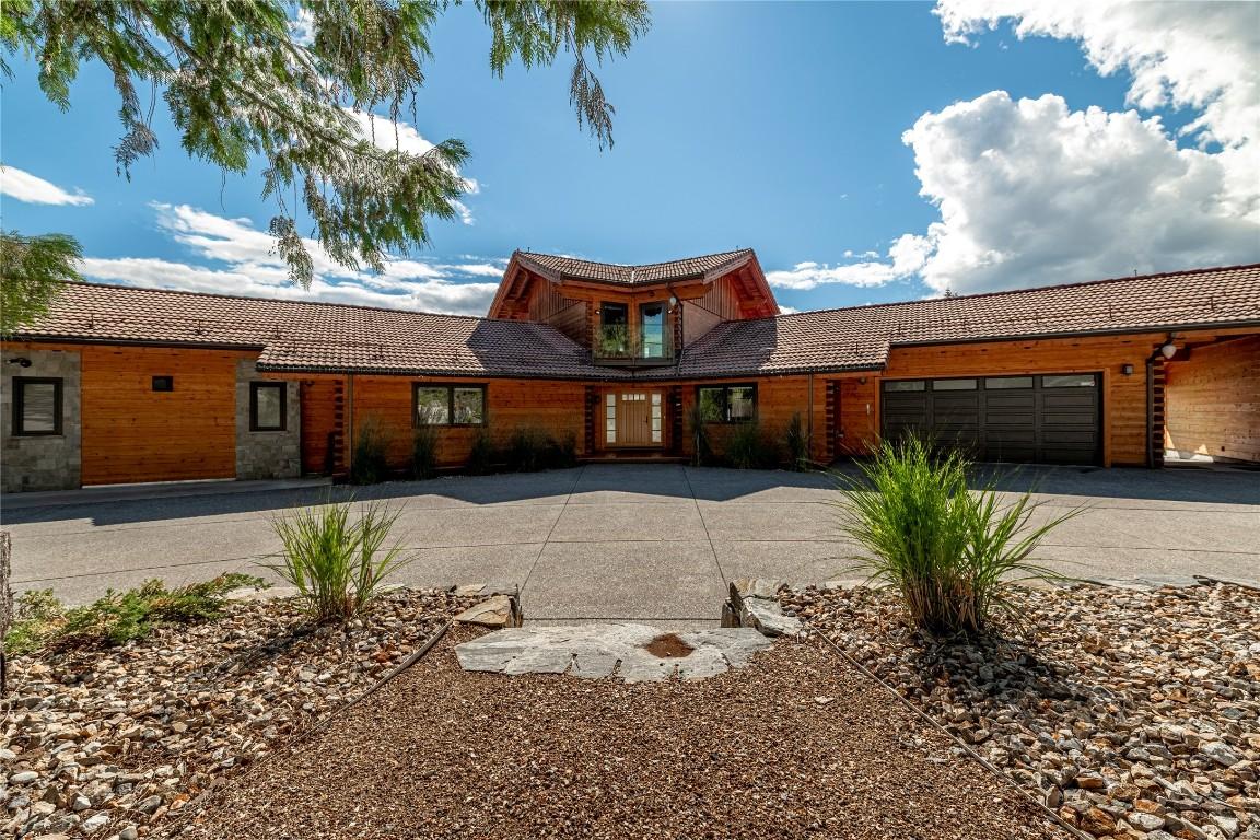 









8100, 8104


Silver Star

Road,
Vernon,




BC
V1B 3N1

