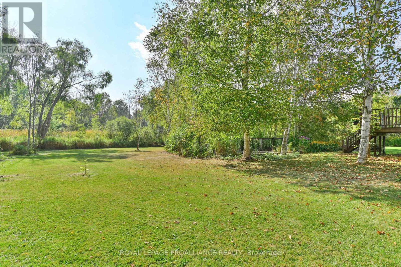












21289 LOYALIST PARKWAY

,
Prince Edward County (Ameliasburgh),




Ontario
K0K1L0


