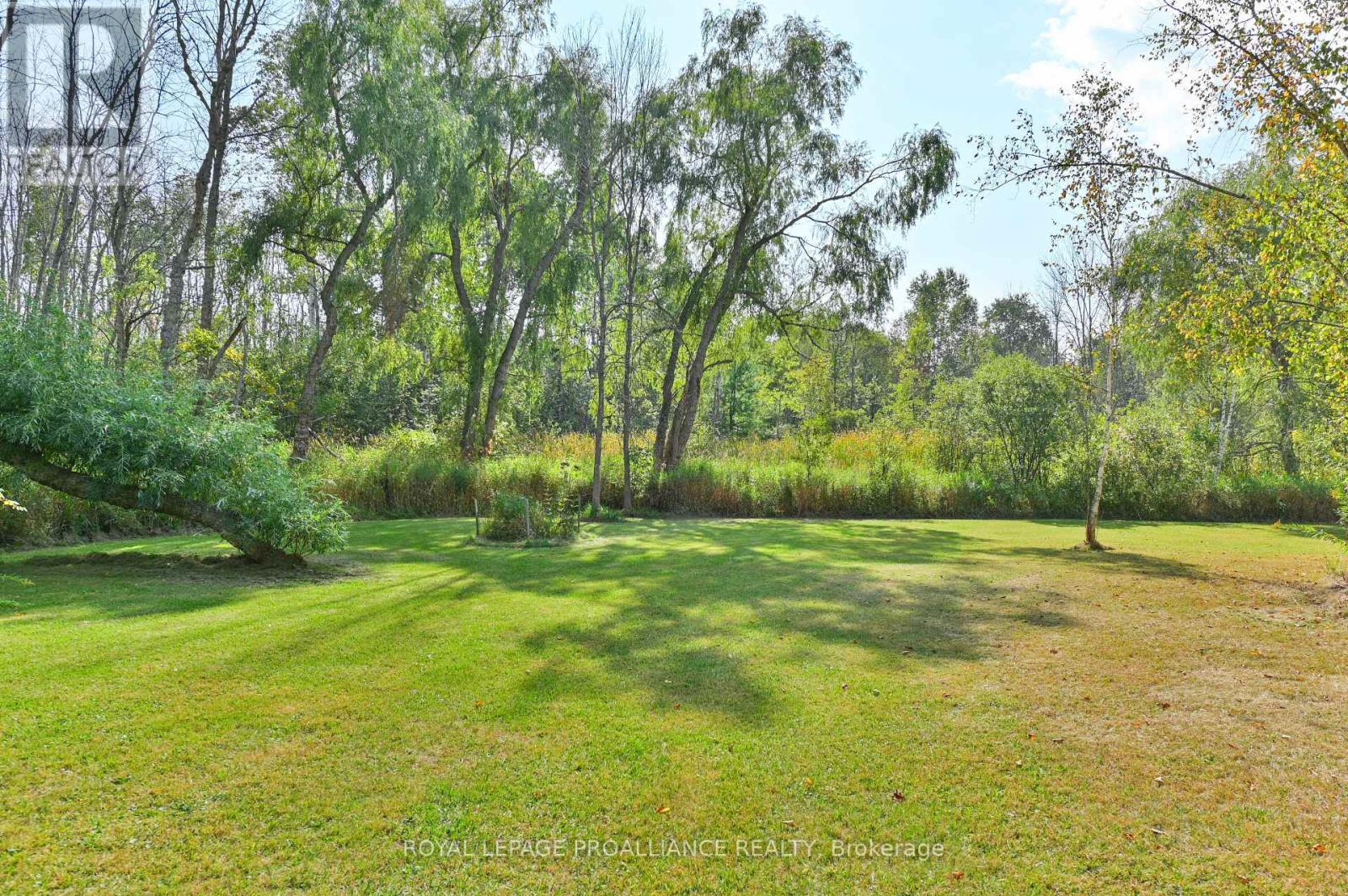 












21289 LOYALIST PARKWAY

,
Prince Edward County (Ameliasburgh),




Ontario
K0K1L0

