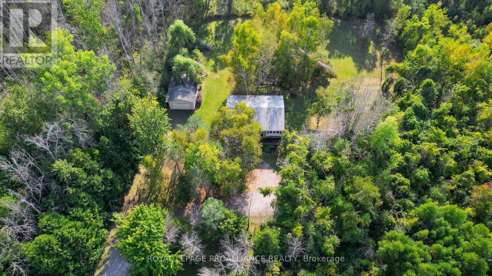 












21289 LOYALIST PARKWAY

,
Prince Edward County (Ameliasburgh),




Ontario
K0K1L0


