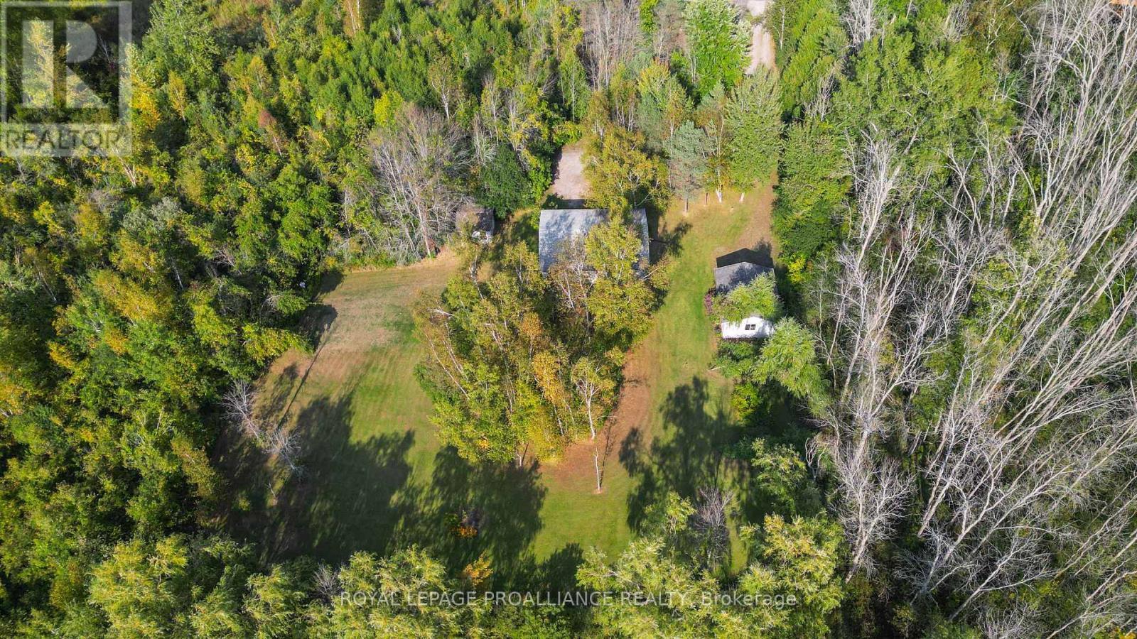 












21289 LOYALIST PARKWAY

,
Prince Edward County (Ameliasburgh),




Ontario
K0K1L0

