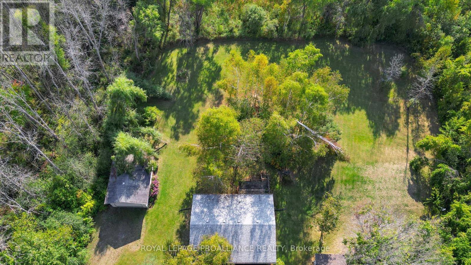 












21289 LOYALIST PARKWAY

,
Prince Edward County (Ameliasburgh),




Ontario
K0K1L0

