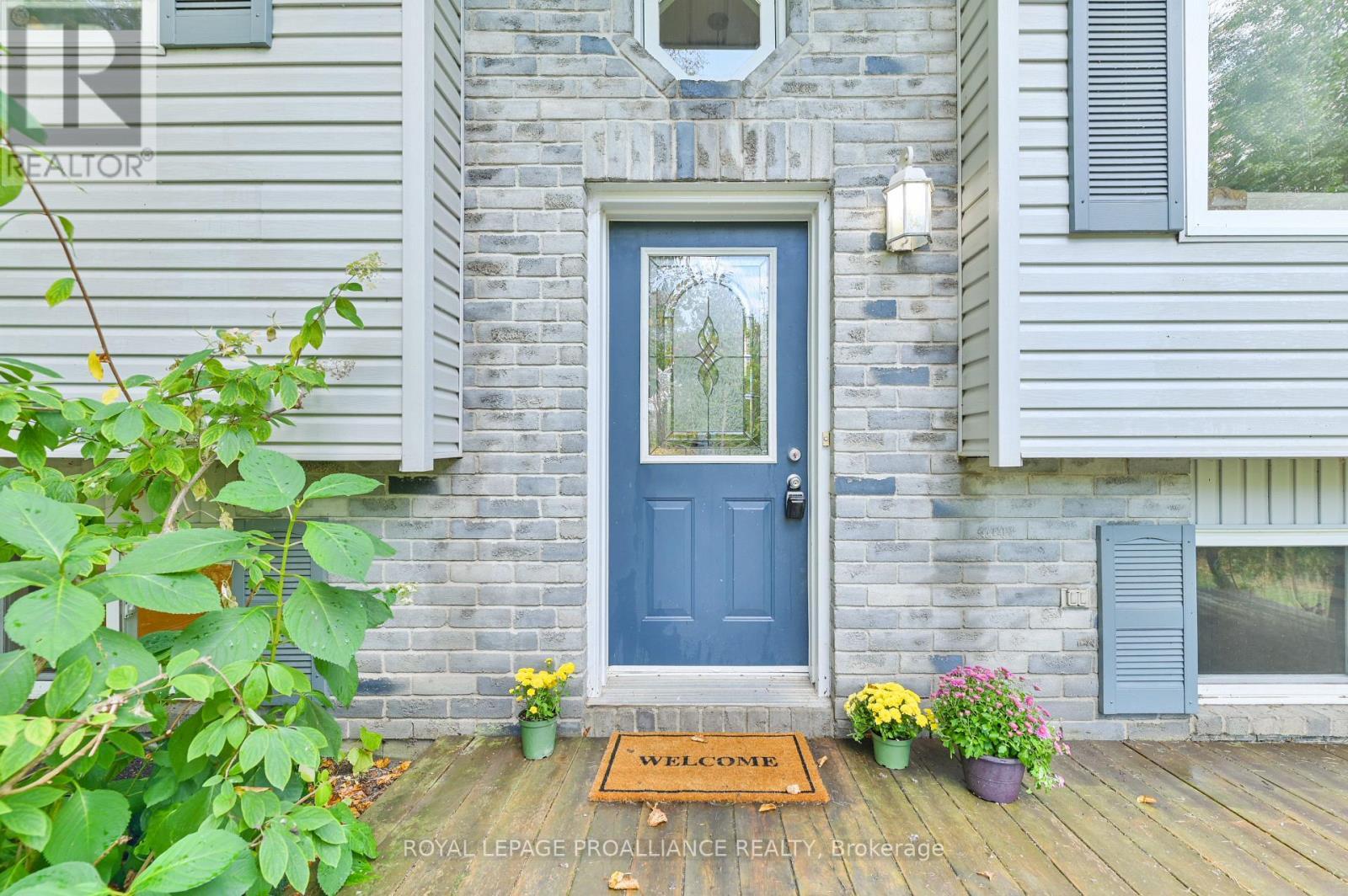 












21289 LOYALIST PARKWAY

,
Prince Edward County (Ameliasburgh),




Ontario
K0K1L0

