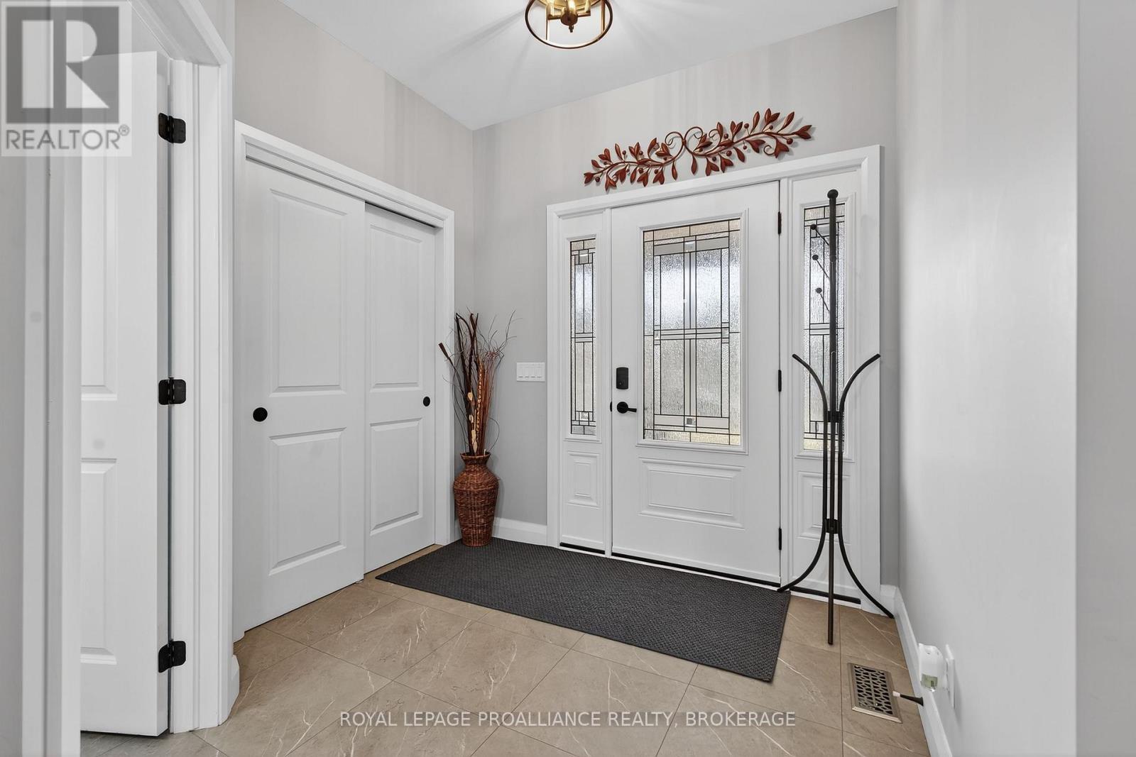 












1520 BERKSHIRE DRIVE

,
Kingston (City Northwest),




Ontario
K7P0S7

