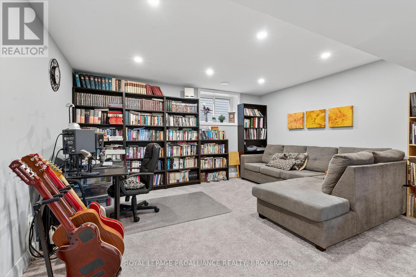 












1520 BERKSHIRE DRIVE

,
Kingston (City Northwest),




Ontario
K7P0S7

