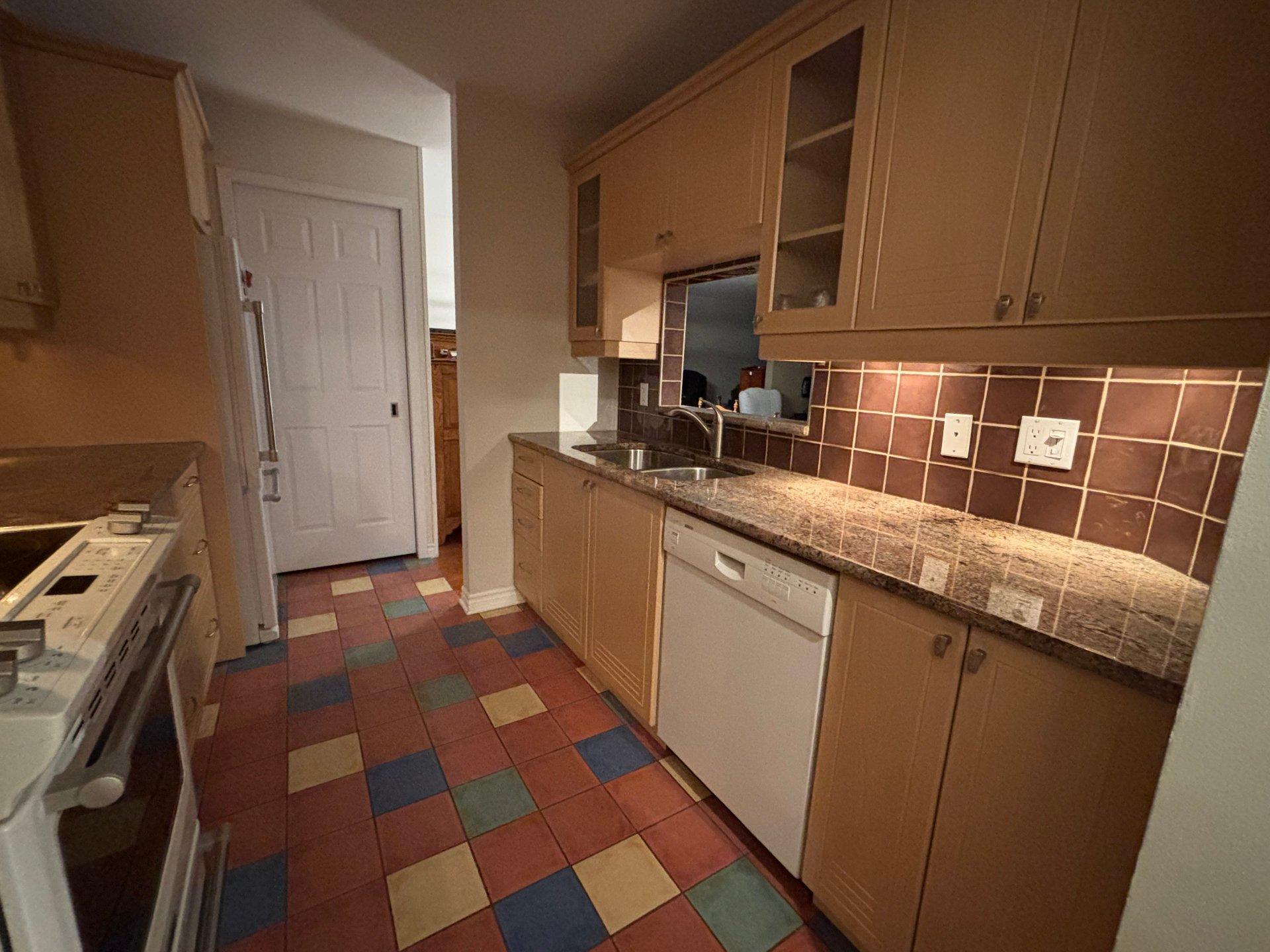 









5230


Rue Riviera

, 304,
Montréal (Pierrefonds-Roxboro),




QC
H8Z3H2

