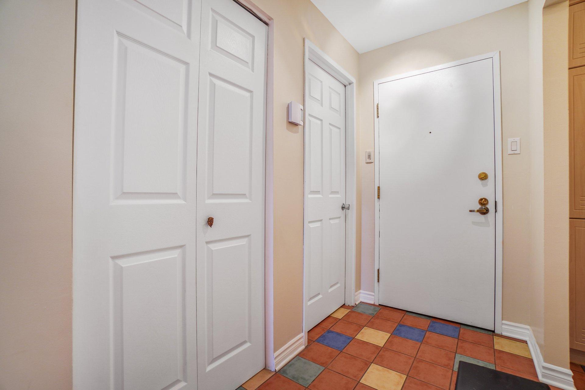 









5230


Rue Riviera

, 304,
Montréal (Pierrefonds-Roxboro),




QC
H8Z3H2

