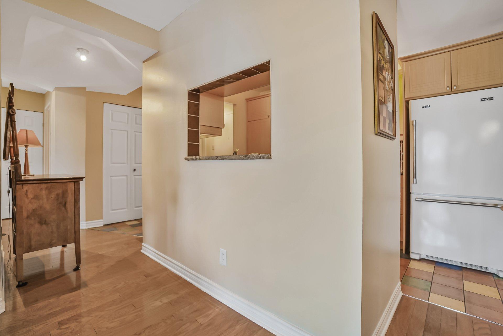 









5230


Rue Riviera

, 304,
Montréal (Pierrefonds-Roxboro),




QC
H8Z3H2

