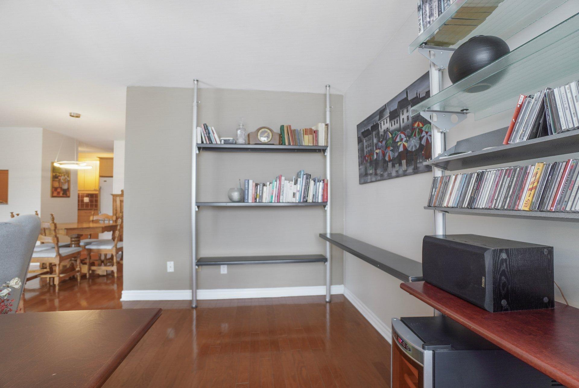 









5230


Rue Riviera

, 304,
Montréal (Pierrefonds-Roxboro),




QC
H8Z3H2

