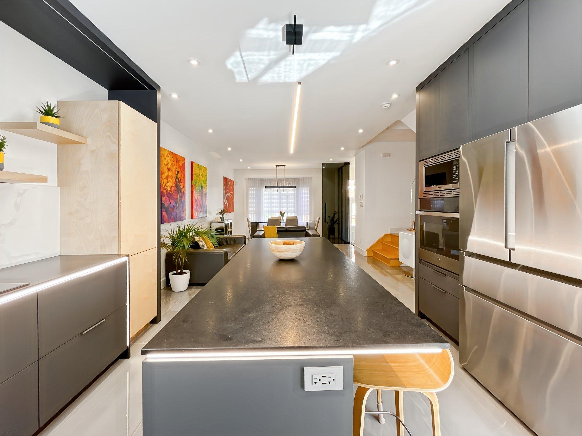 









2654Z


Av. Ernest-Hemingway

,
Montréal (Saint-Laurent),




QC
H4R3E7

