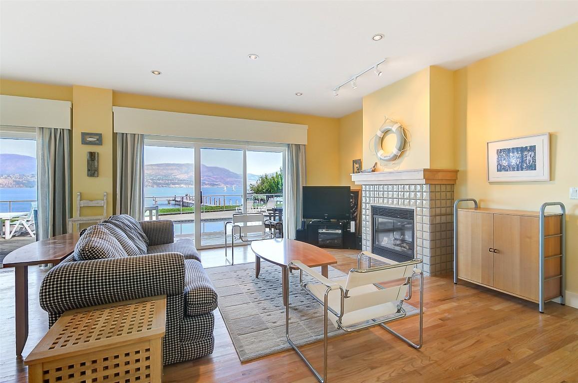 









4260


Hobson

Road,
Kelowna,




BC
V1W 1Y3

