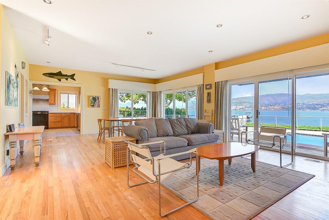 









4260


Hobson

Road,
Kelowna,




BC
V1W 1Y3

