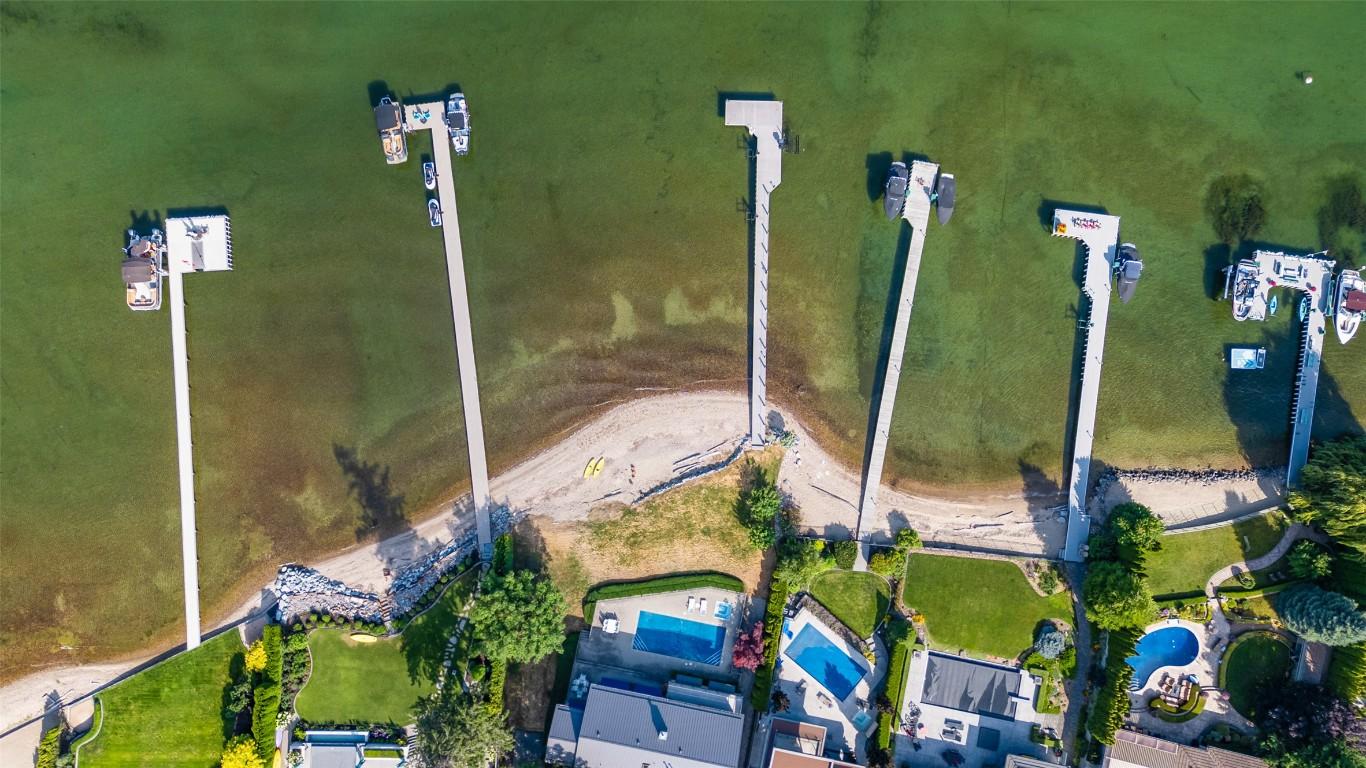 









4260


Hobson

Road,
Kelowna,




BC
V1W 1Y3

