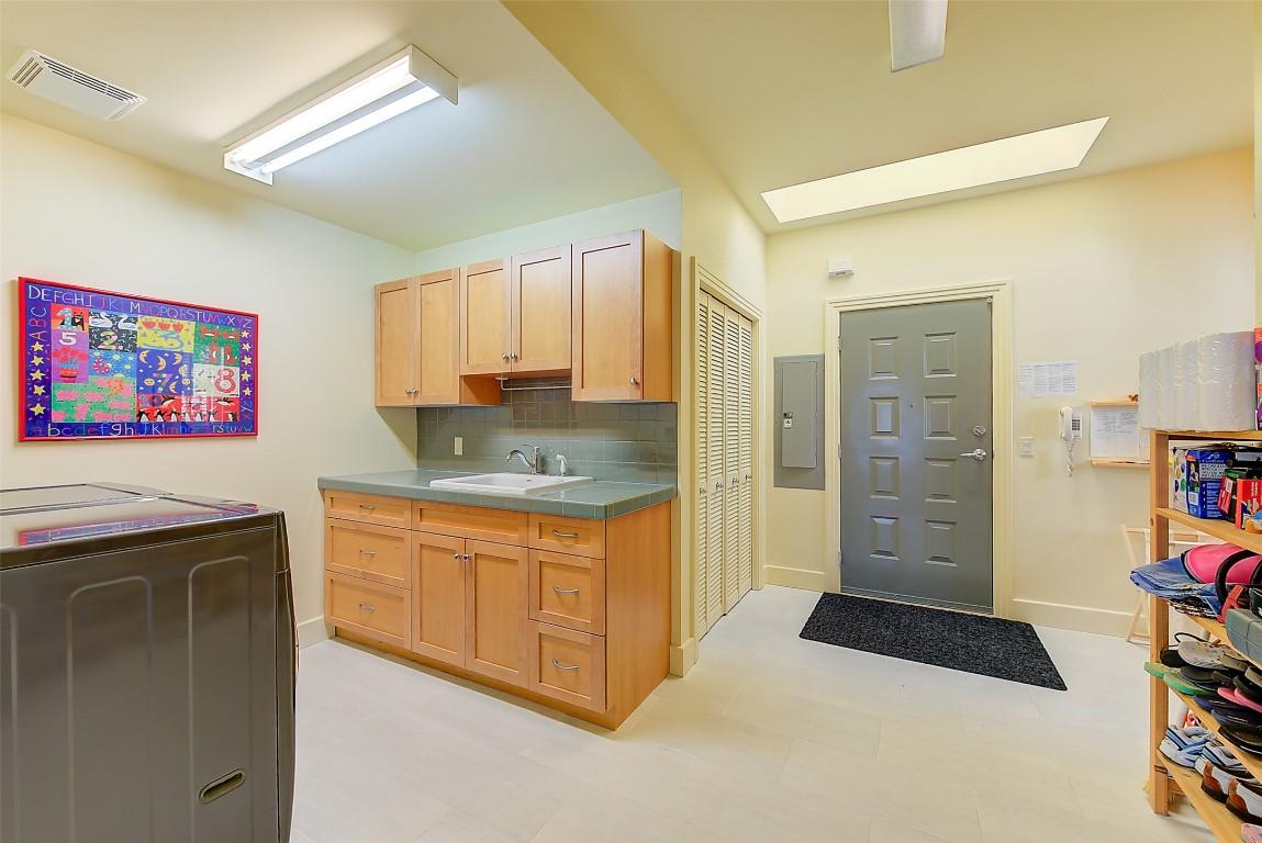 









4260


Hobson

Road,
Kelowna,




BC
V1W 1Y3

