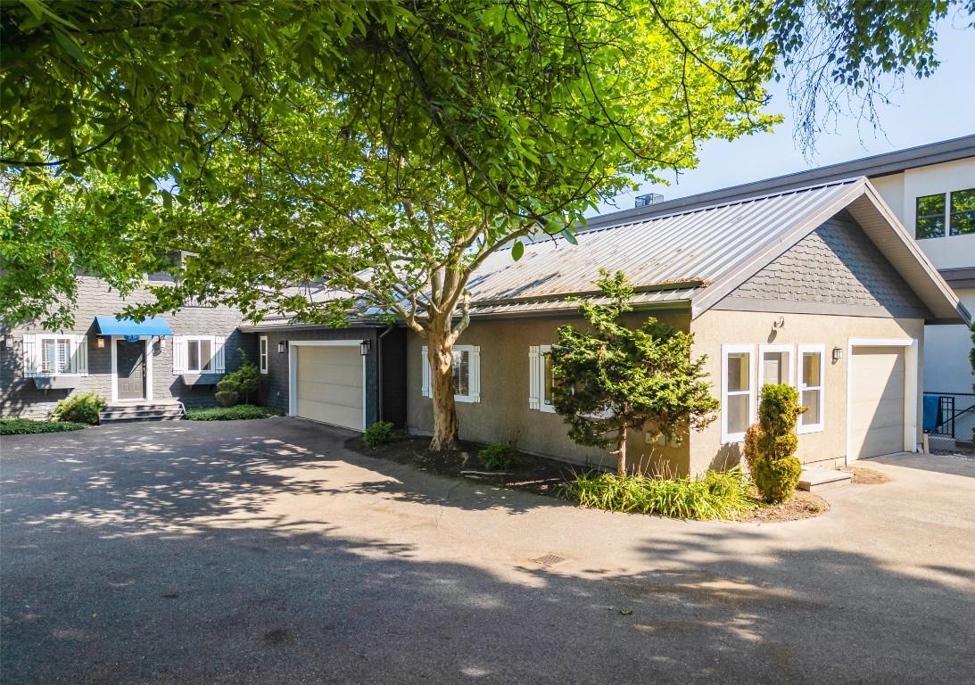 









4260


Hobson

Road,
Kelowna,




BC
V1W 1Y3

