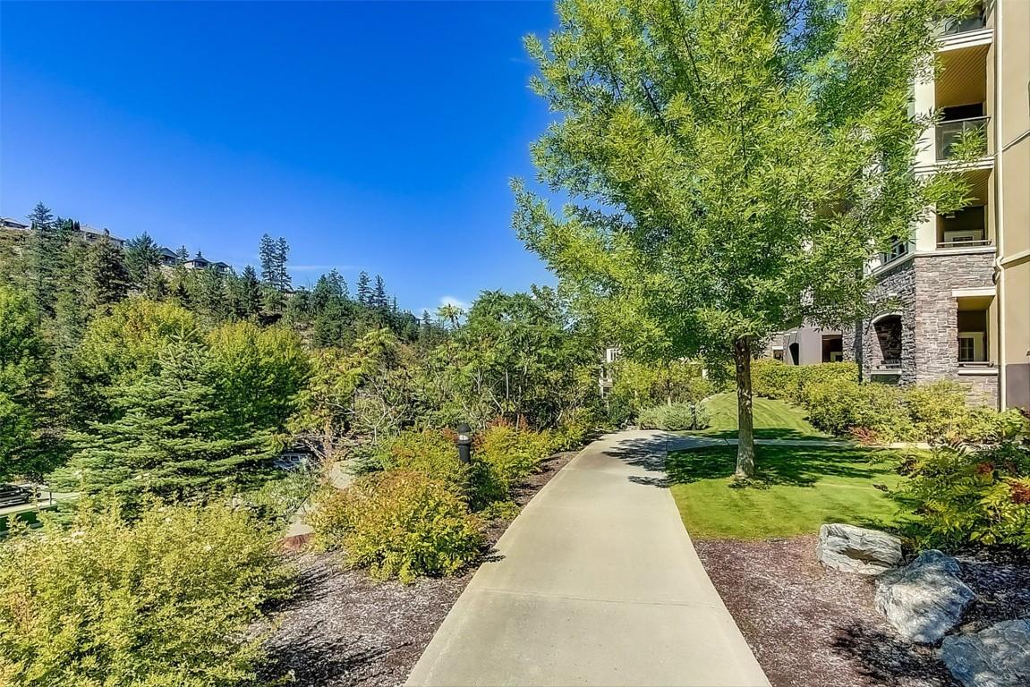









1875


Country Club

Drive, 1105,
Kelowna,




BC
V1V 2W6

