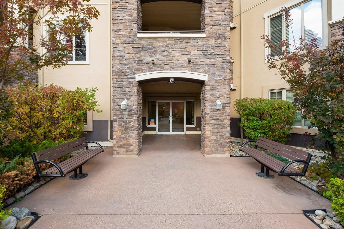 









1875


Country Club

Drive, 1105,
Kelowna,




BC
V1V 2W6

