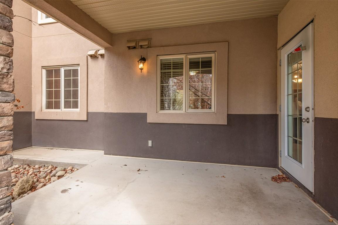 









1875


Country Club

Drive, 1105,
Kelowna,




BC
V1V 2W6

