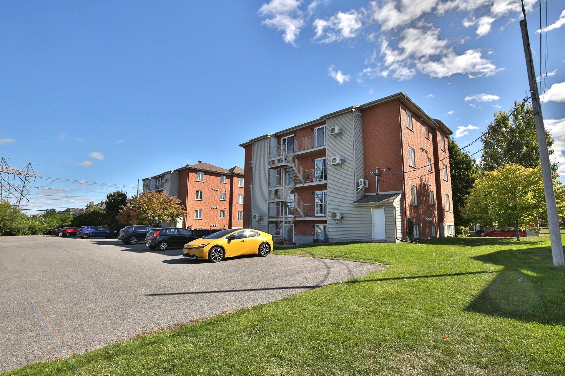 









1168


Rue Pierre-Cognac

, 402,
Chambly,




QC
J3L5W8


