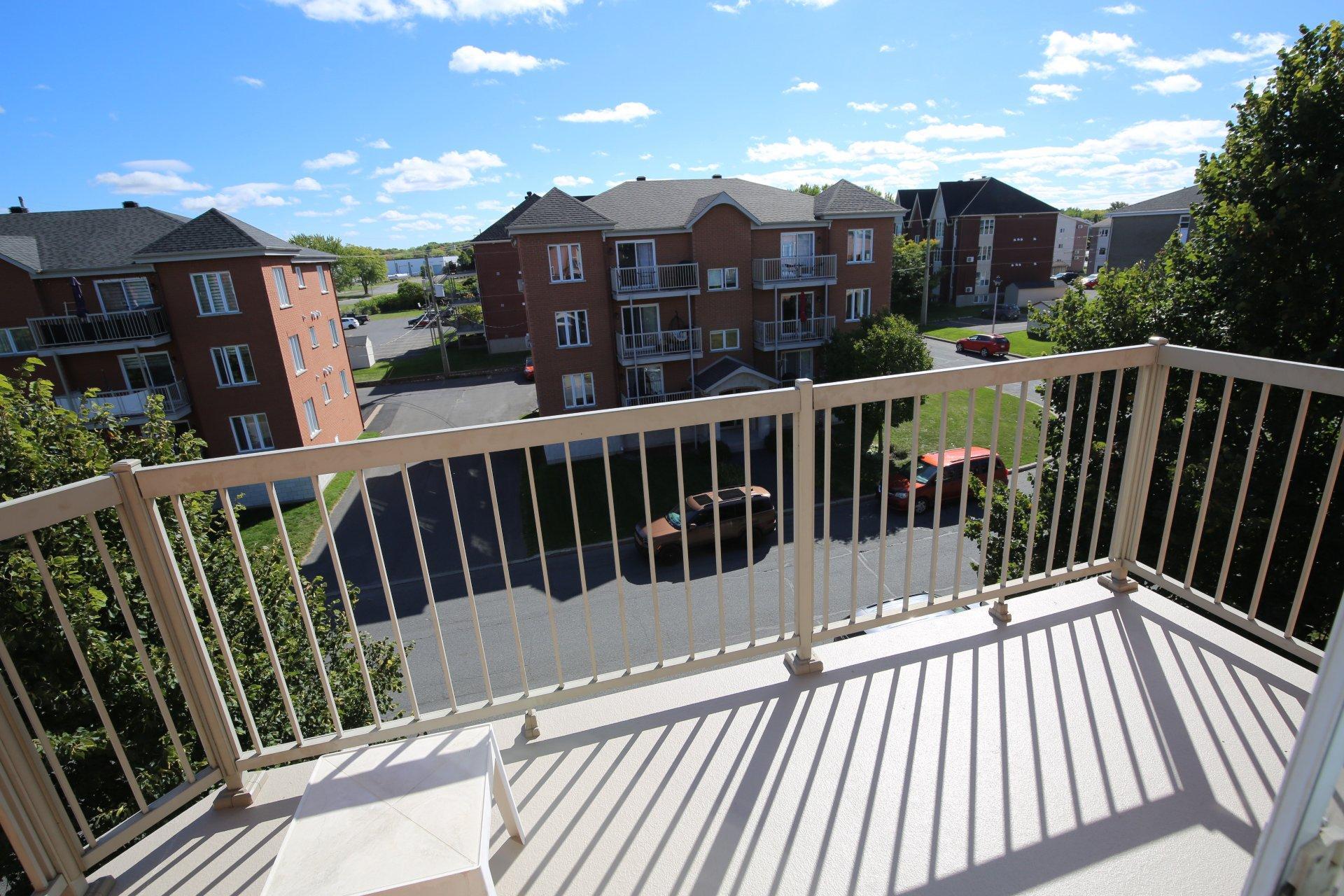 









1168


Rue Pierre-Cognac

, 402,
Chambly,




QC
J3L5W8

