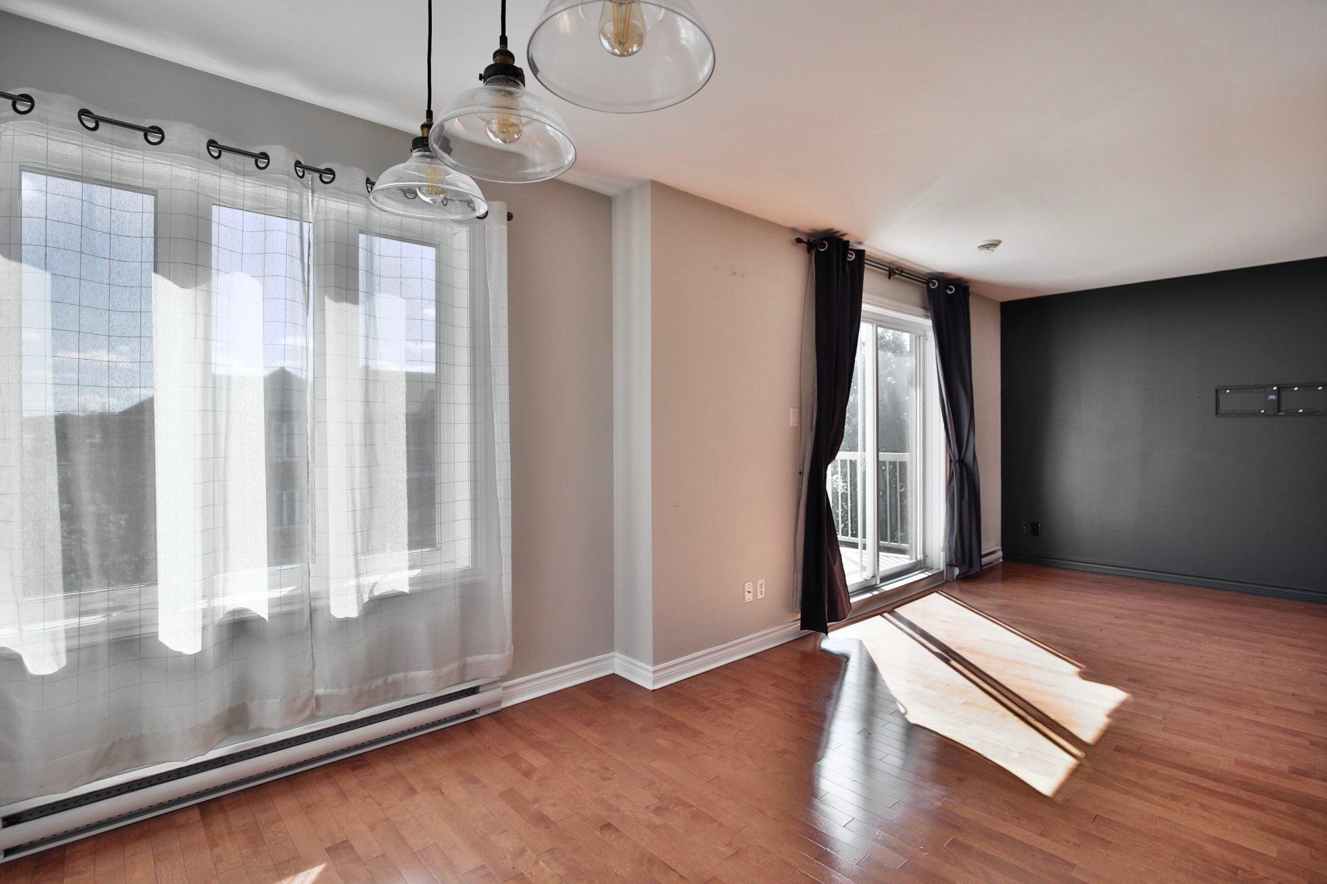 









1168


Rue Pierre-Cognac

, 402,
Chambly,




QC
J3L5W8

