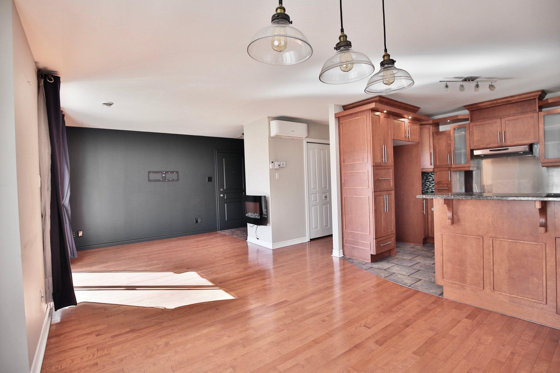 









1168


Rue Pierre-Cognac

, 402,
Chambly,




QC
J3L5W8

