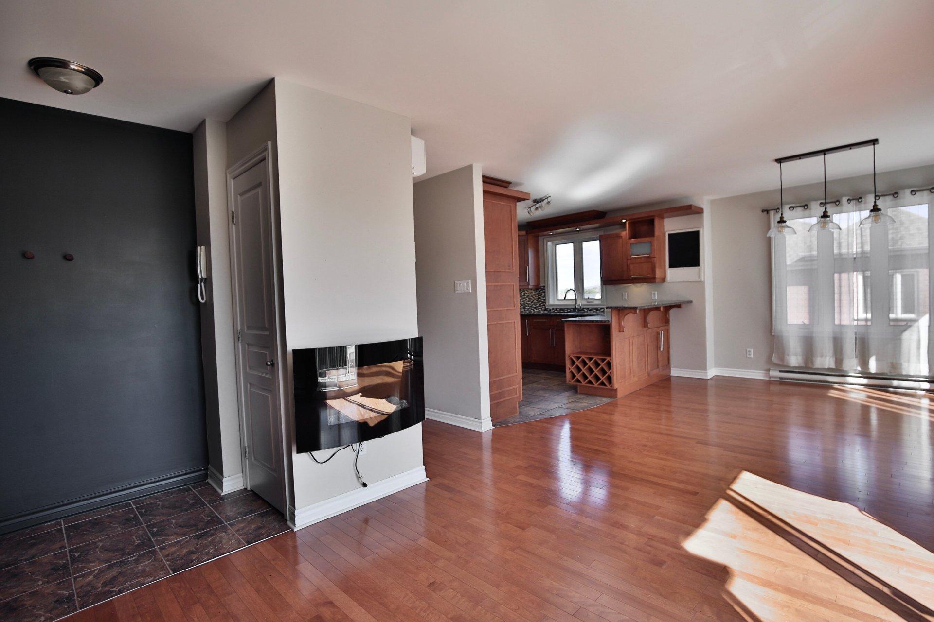 









1168


Rue Pierre-Cognac

, 402,
Chambly,




QC
J3L5W8

