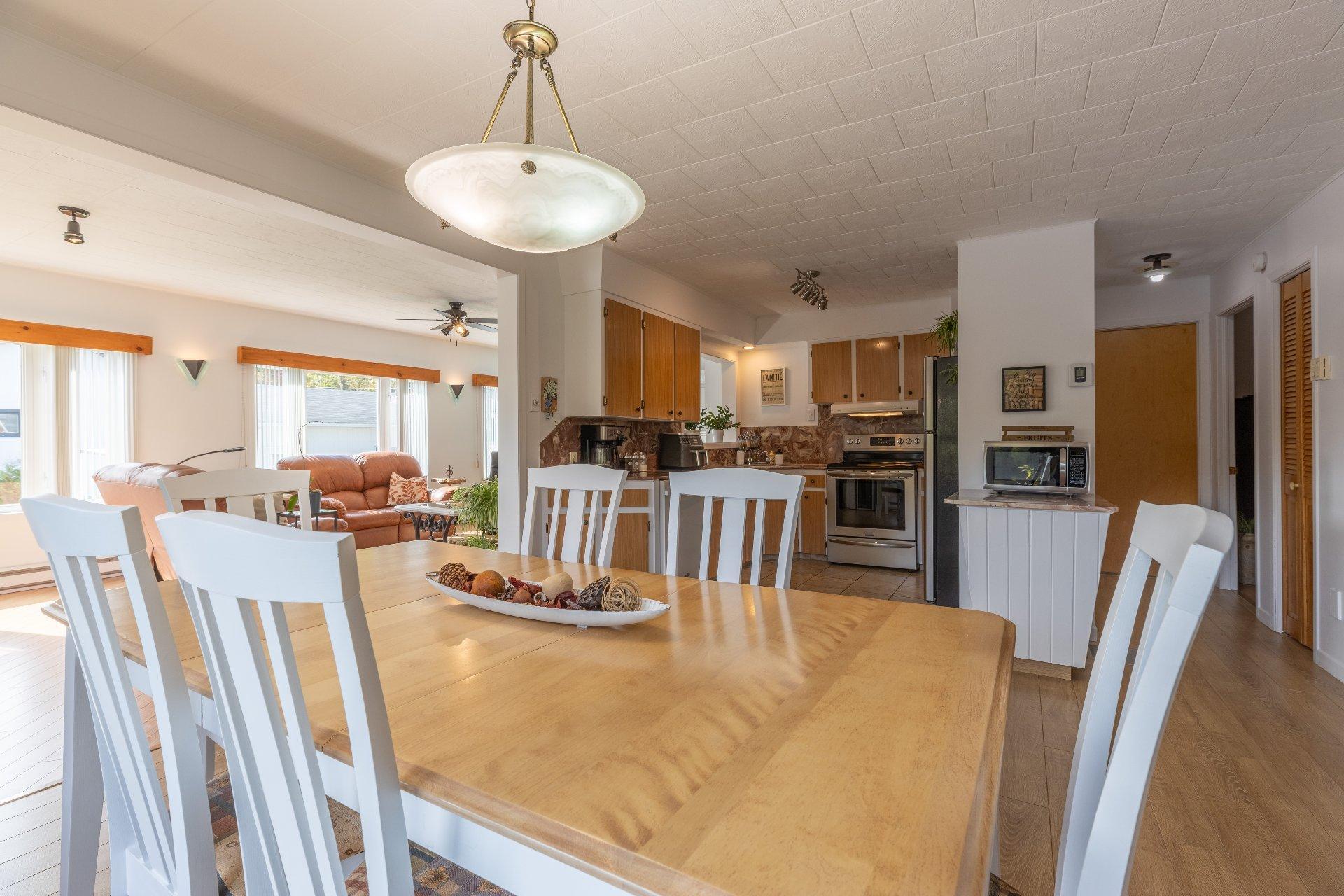 









6030


Rue Arthur

,
Saint-Zénon,




QC
J0K3N0

