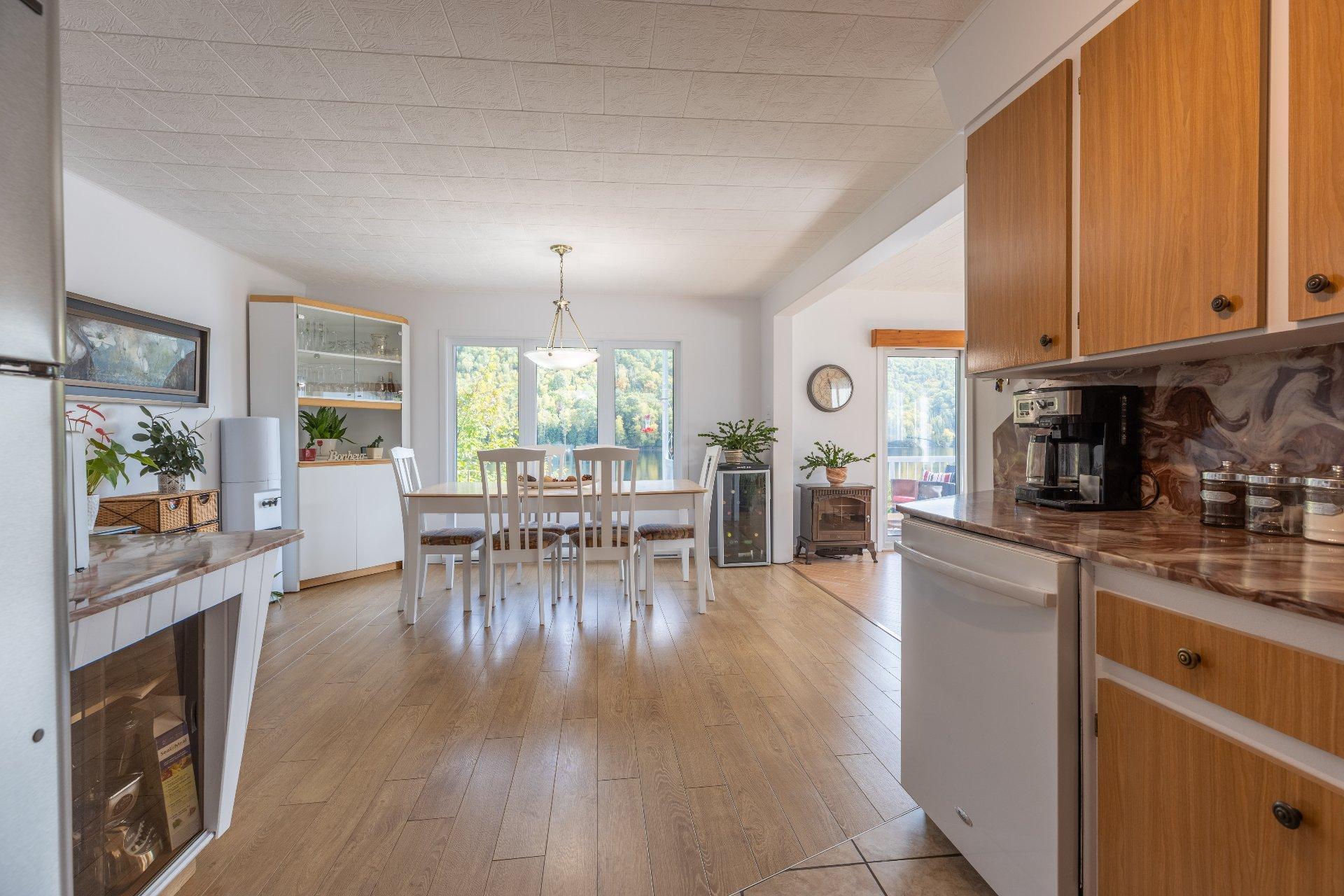 









6030


Rue Arthur

,
Saint-Zénon,




QC
J0K3N0

