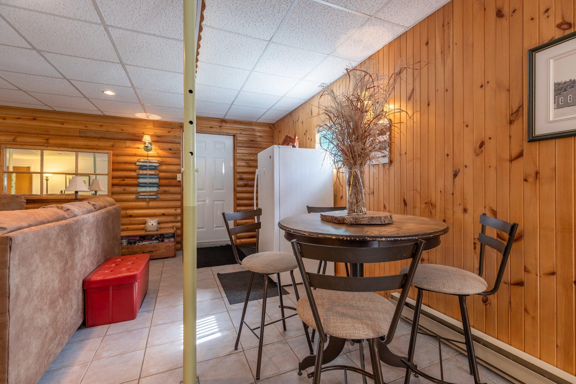 









6030


Rue Arthur

,
Saint-Zénon,




QC
J0K3N0

