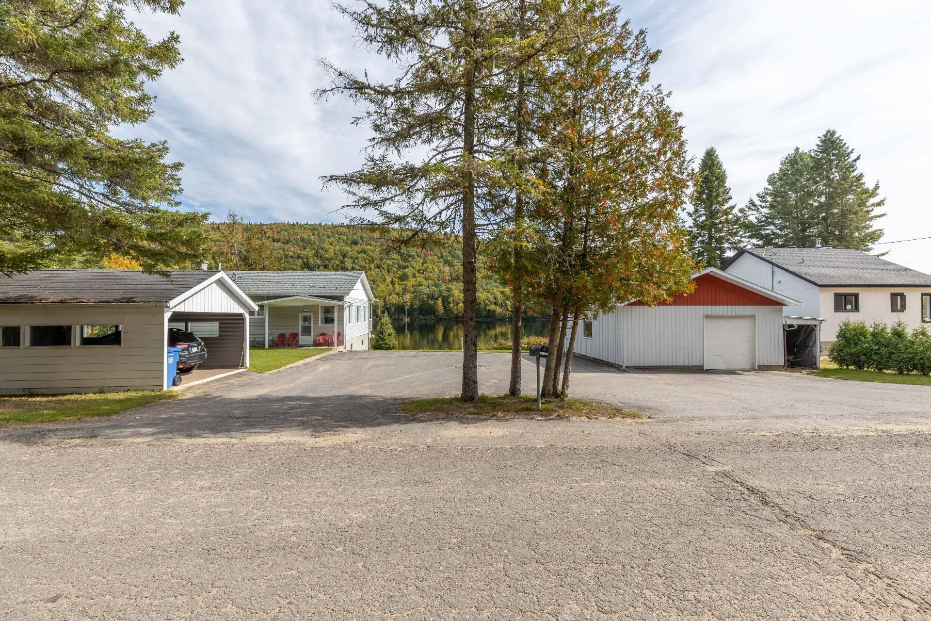 









6030


Rue Arthur

,
Saint-Zénon,




QC
J0K3N0

