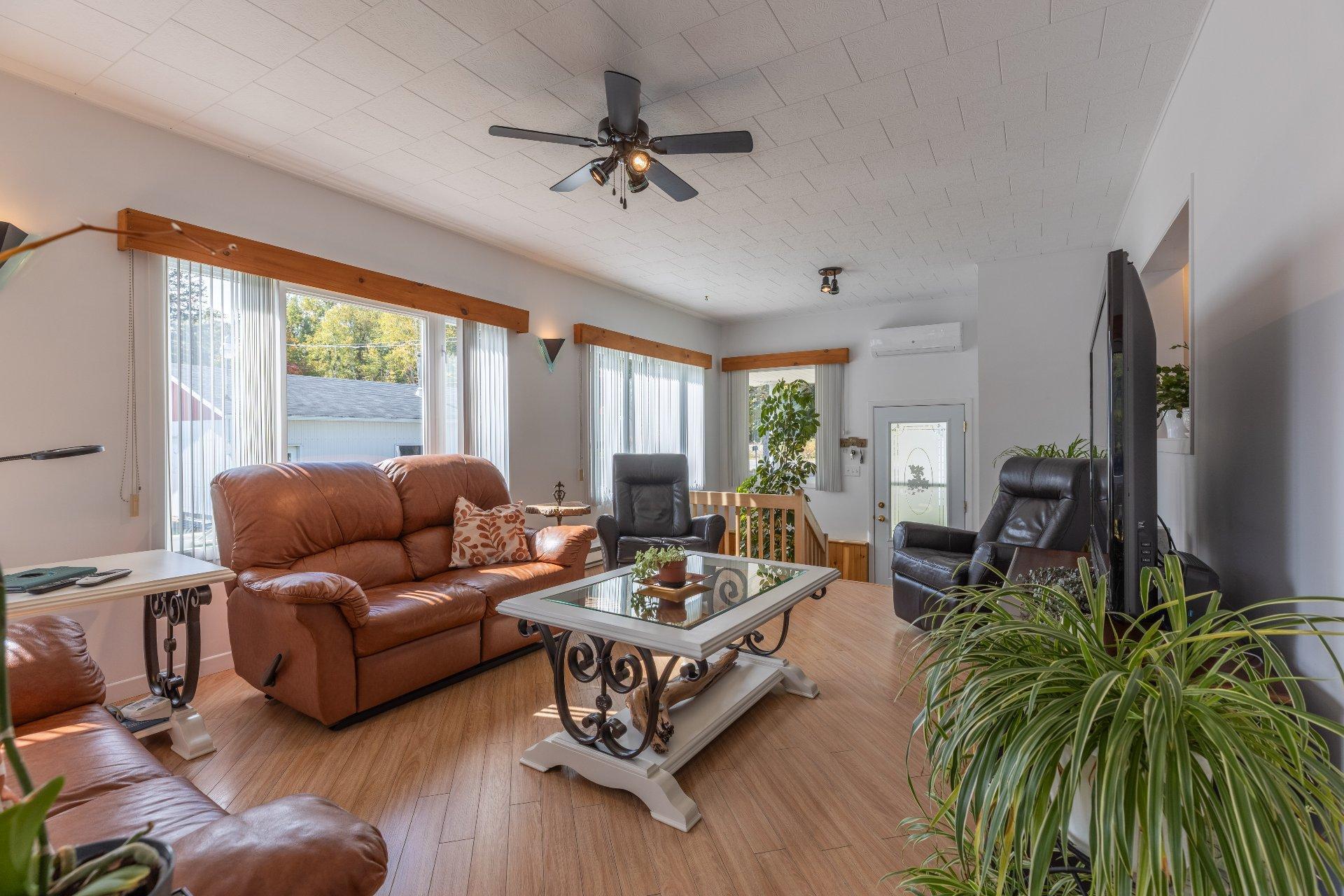 









6030


Rue Arthur

,
Saint-Zénon,




QC
J0K3N0

