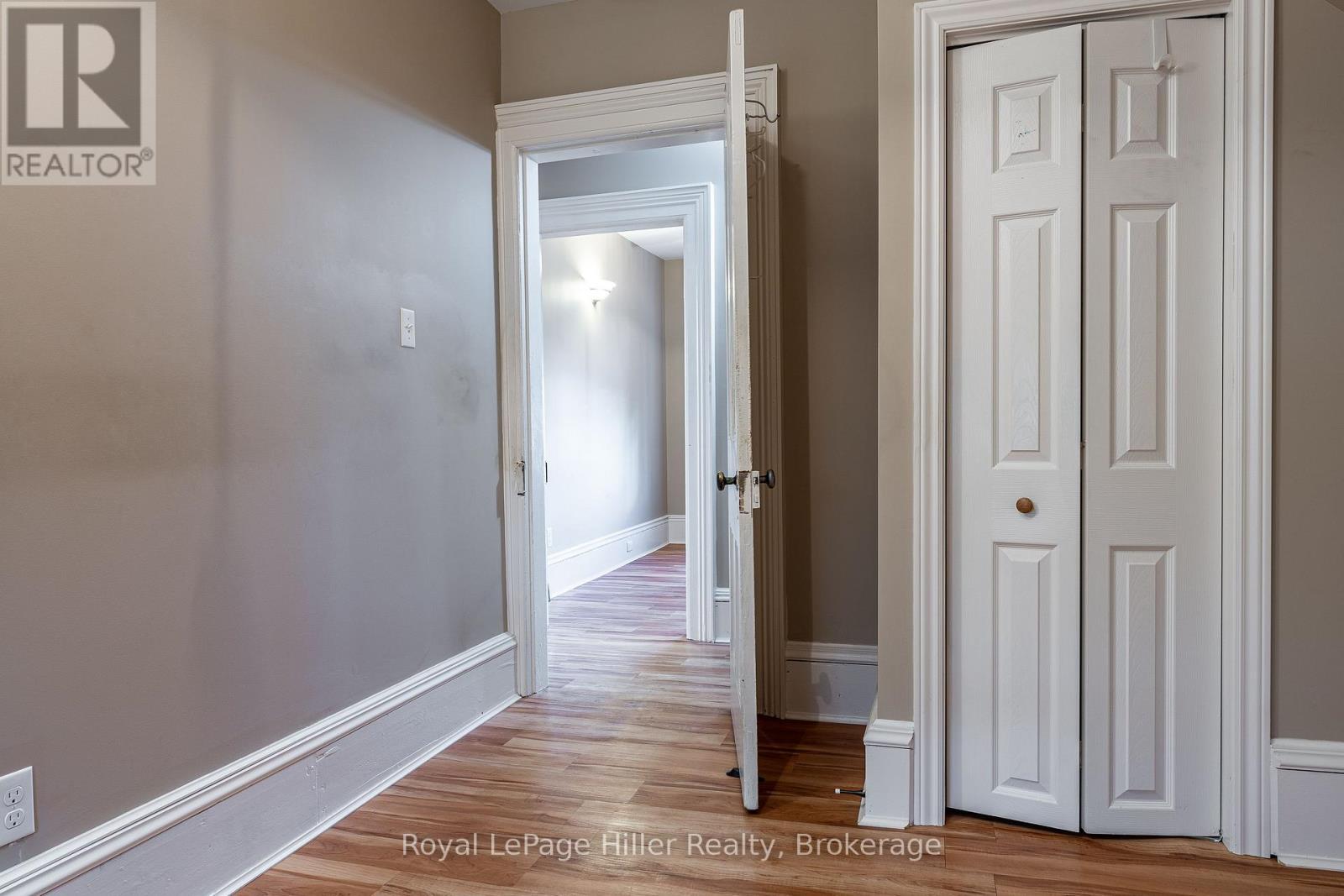 












139 WELLINGTON STREET

,
Stratford,




Ontario
N5A2L4

