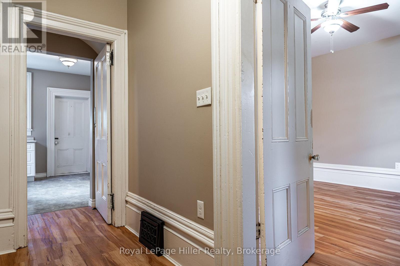 












139 WELLINGTON STREET

,
Stratford,




Ontario
N5A2L4

