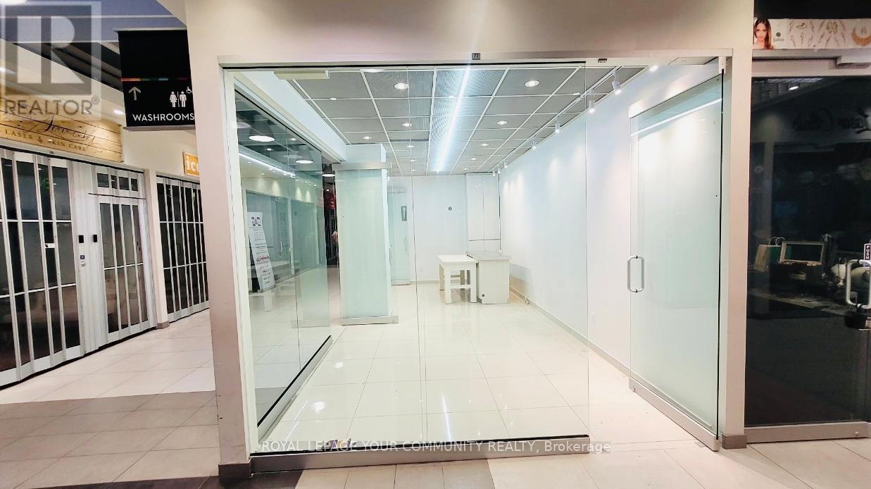 












77 - 7181 YONGE STREET

,
Markham,




Ontario
L3T0C7

