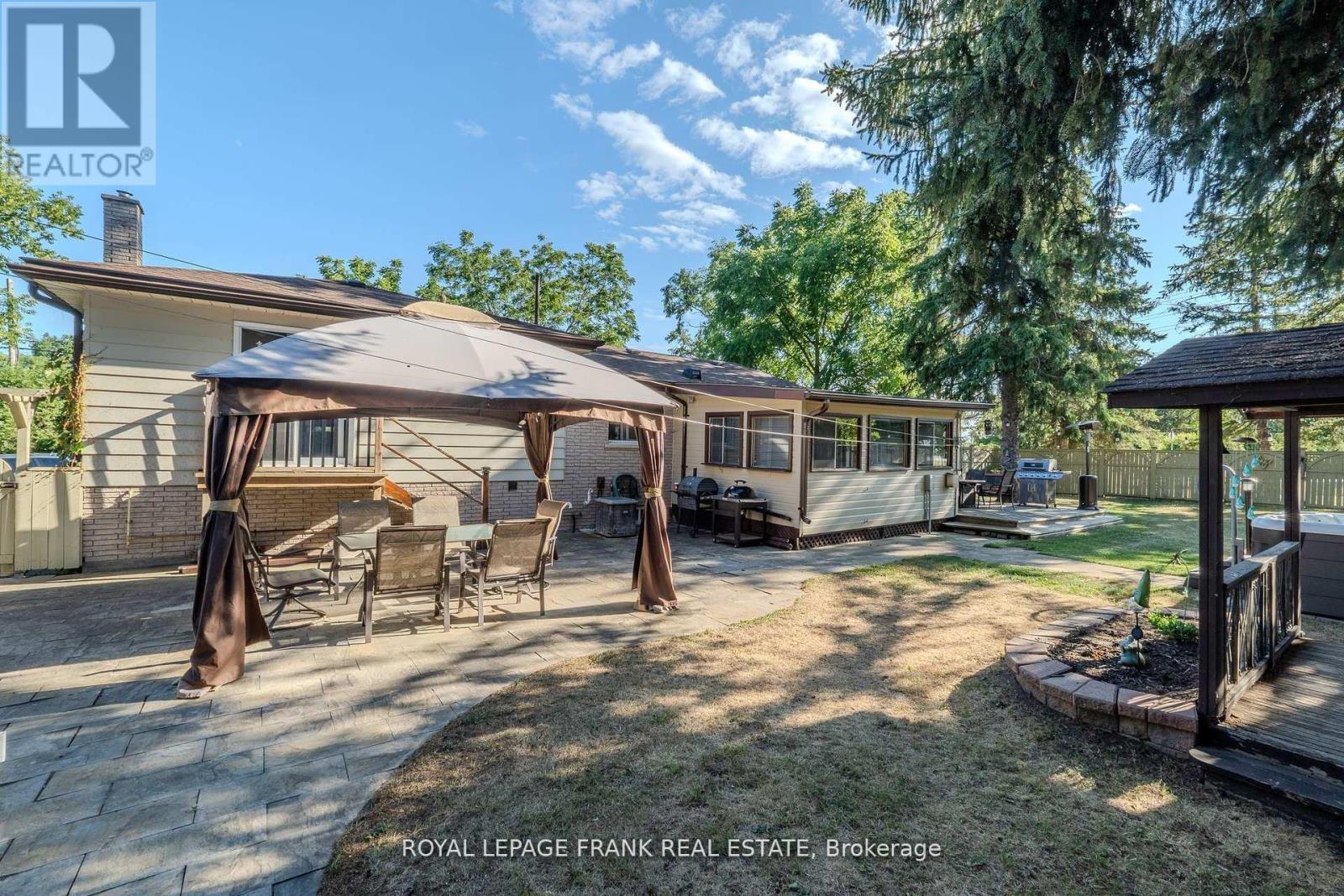 












2304 OLD NORWOOD ROAD

,
Otonabee-South Monaghan,




Ontario
K9J0G6


