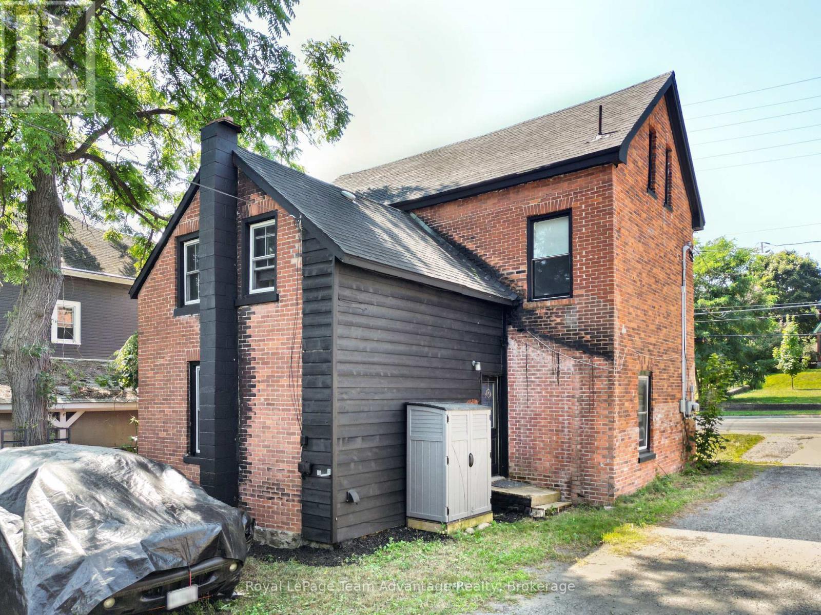 












13 CHURCH STREET

,
Parry Sound,




Ontario
P2A1Y2

