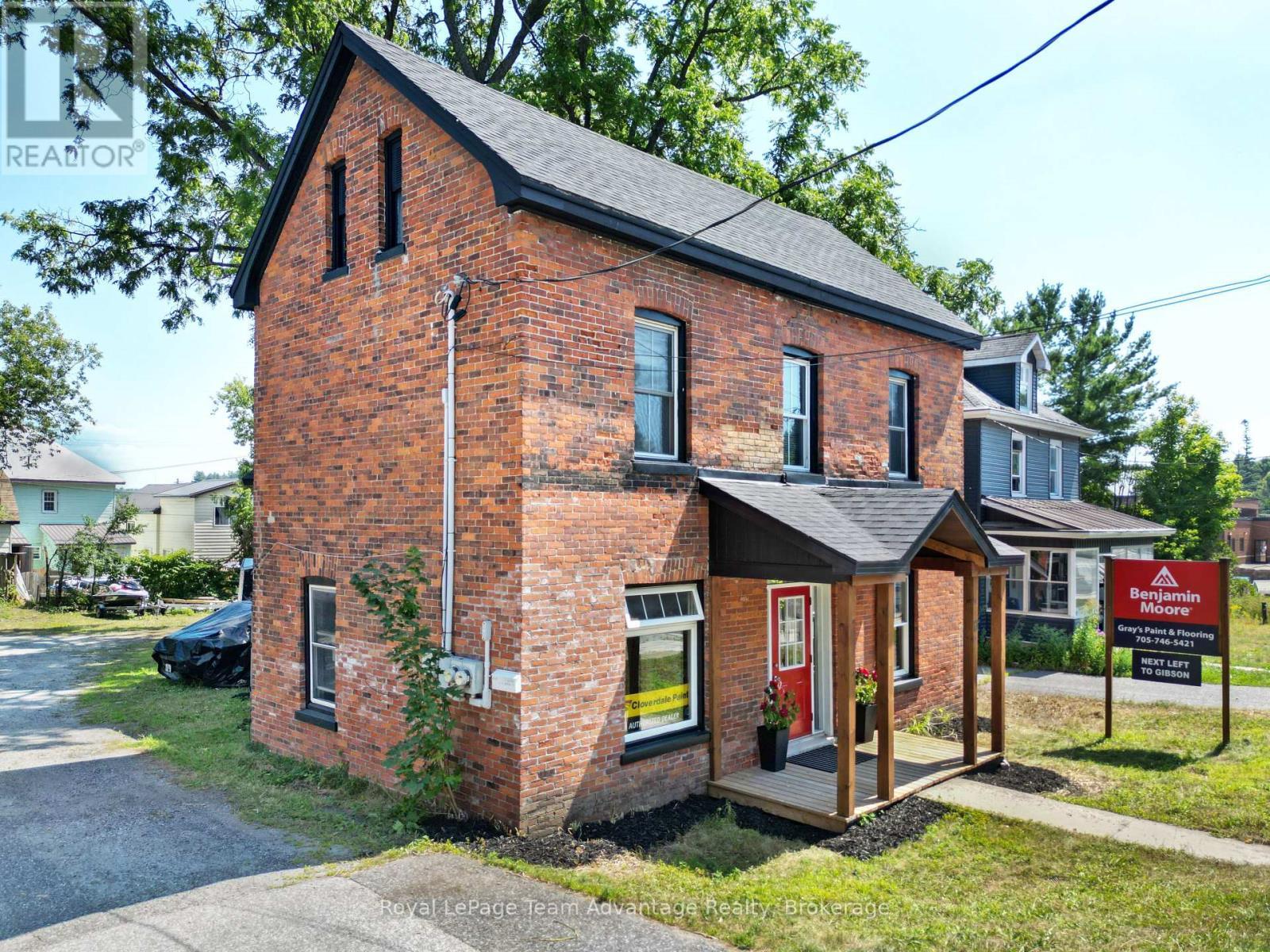 












13 CHURCH STREET

,
Parry Sound,




Ontario
P2A1Y2

