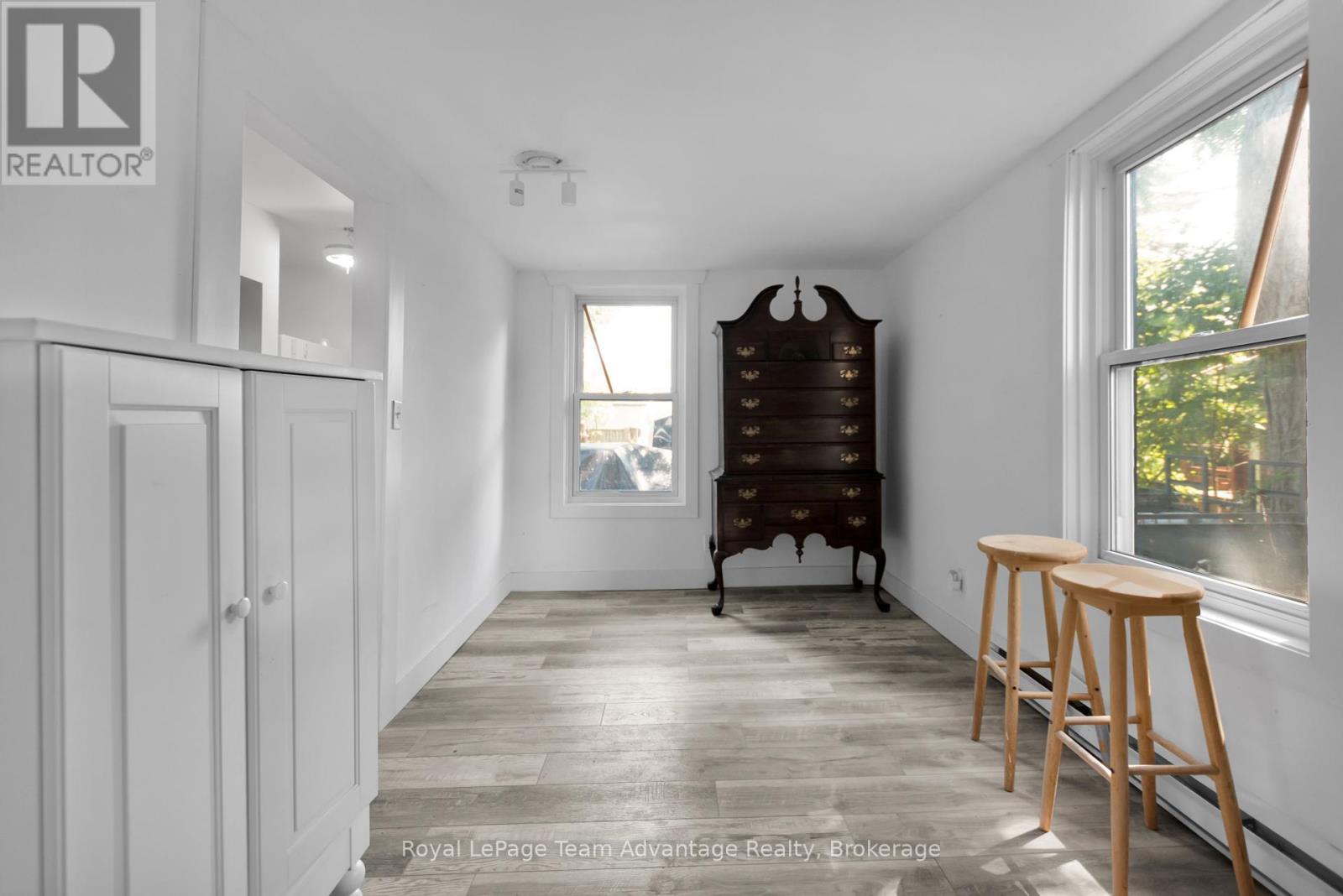 












13 CHURCH STREET

,
Parry Sound,




Ontario
P2A1Y2

