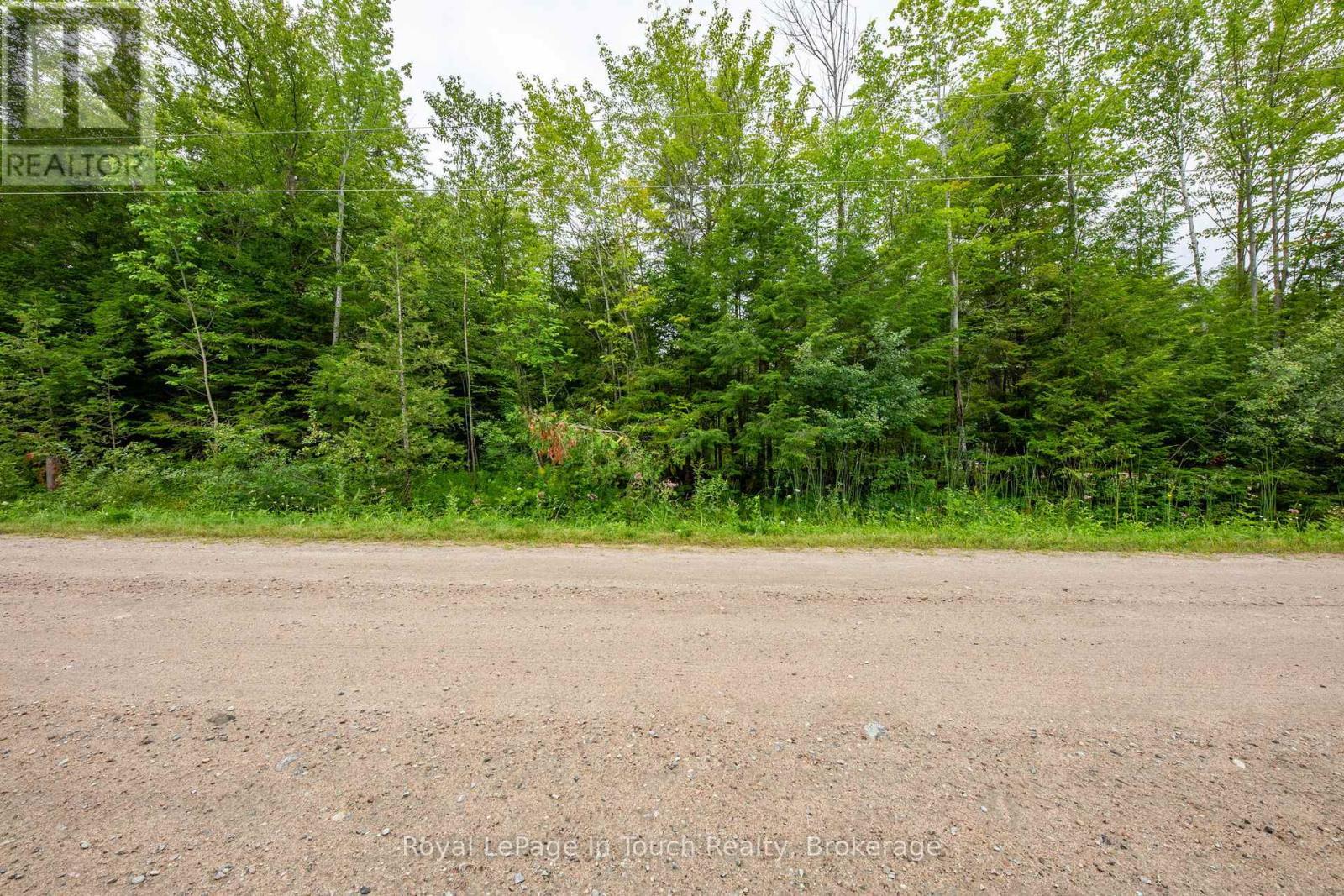 












LT 484 TOMAHAWK CRESCENT

,
Tiny,







Ontario
L9M0C9


