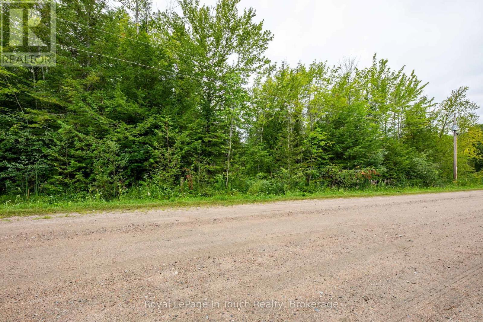 












LT 484 TOMAHAWK CRESCENT

,
Tiny,







Ontario
L9M0C9

