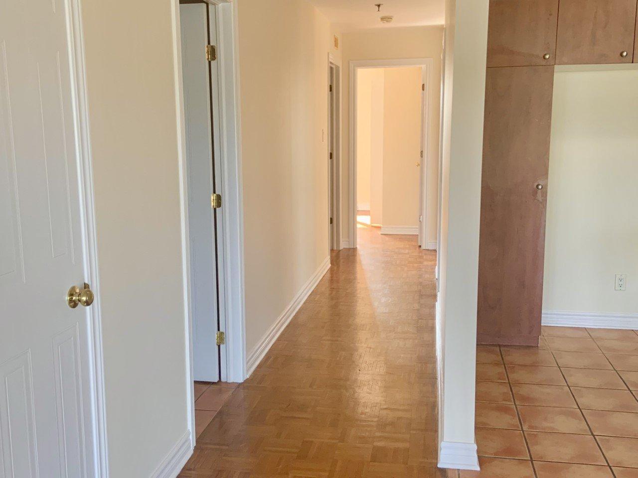 









16669


Boul. de Pierrefonds

, 301,
Montréal (Pierrefonds-Roxboro),




QC
H9H5L8

