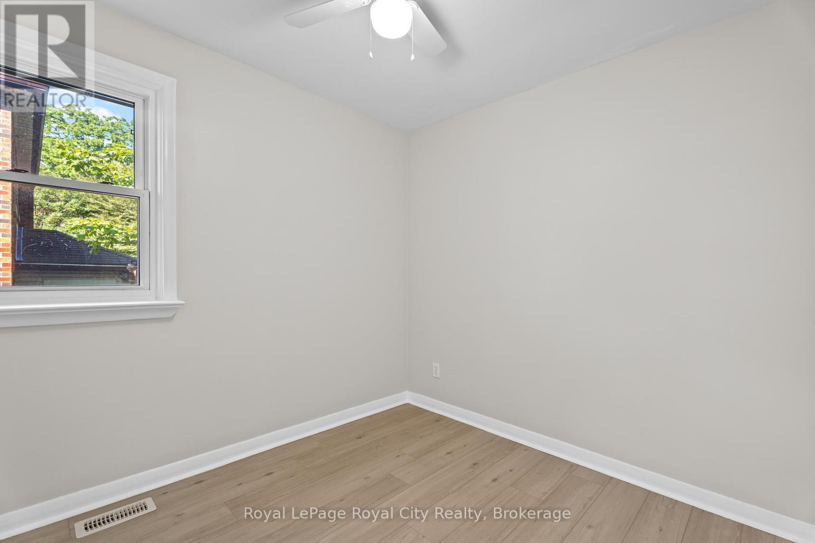 












109 NORTHUMBERLAND STREET

,
Guelph (Downtown),




Ontario
N1H3B1

