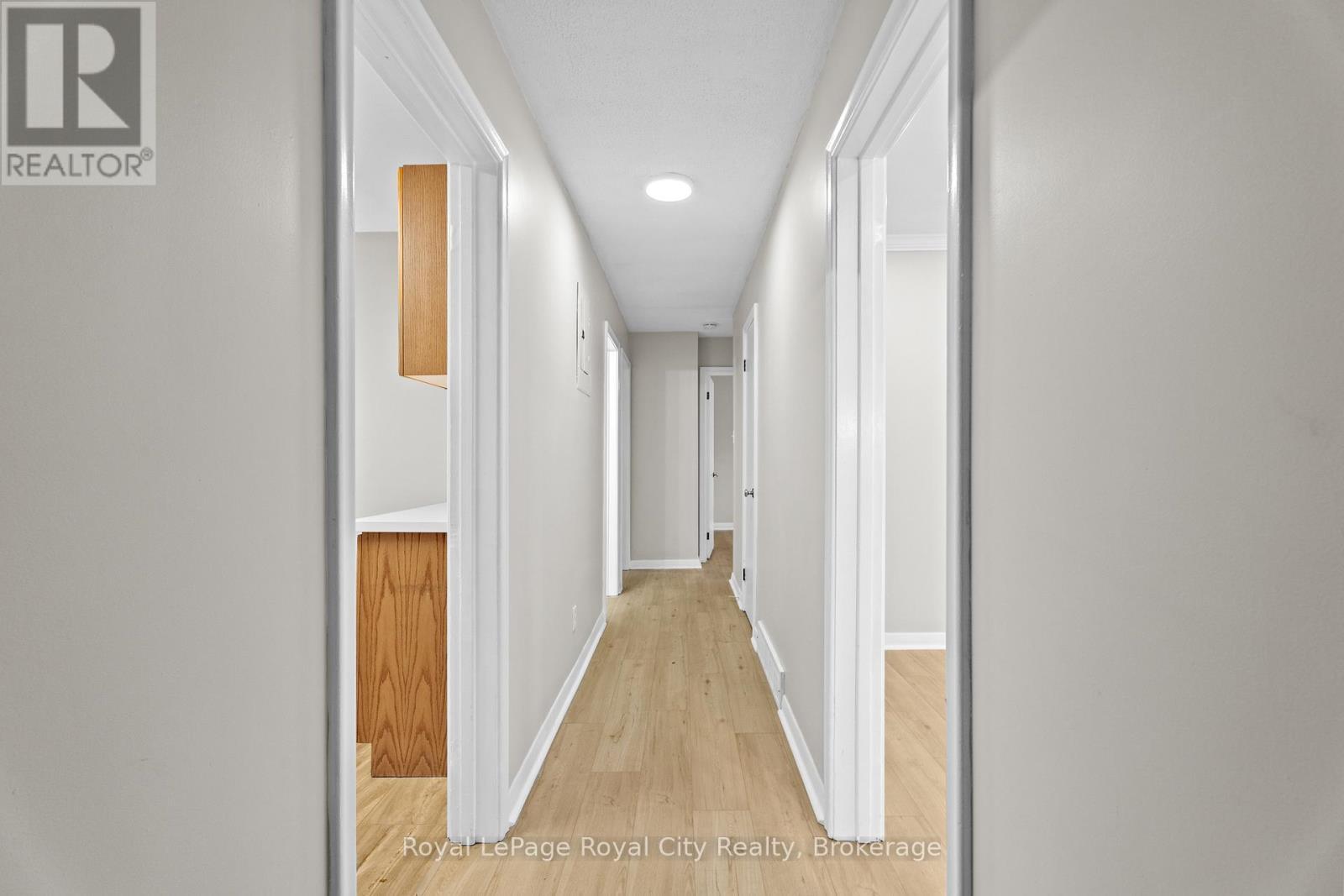 












109 NORTHUMBERLAND STREET

,
Guelph (Downtown),




Ontario
N1H3B1

